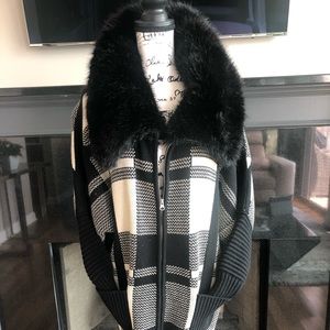 BNCI sweater jacket, faux fur collar zip front